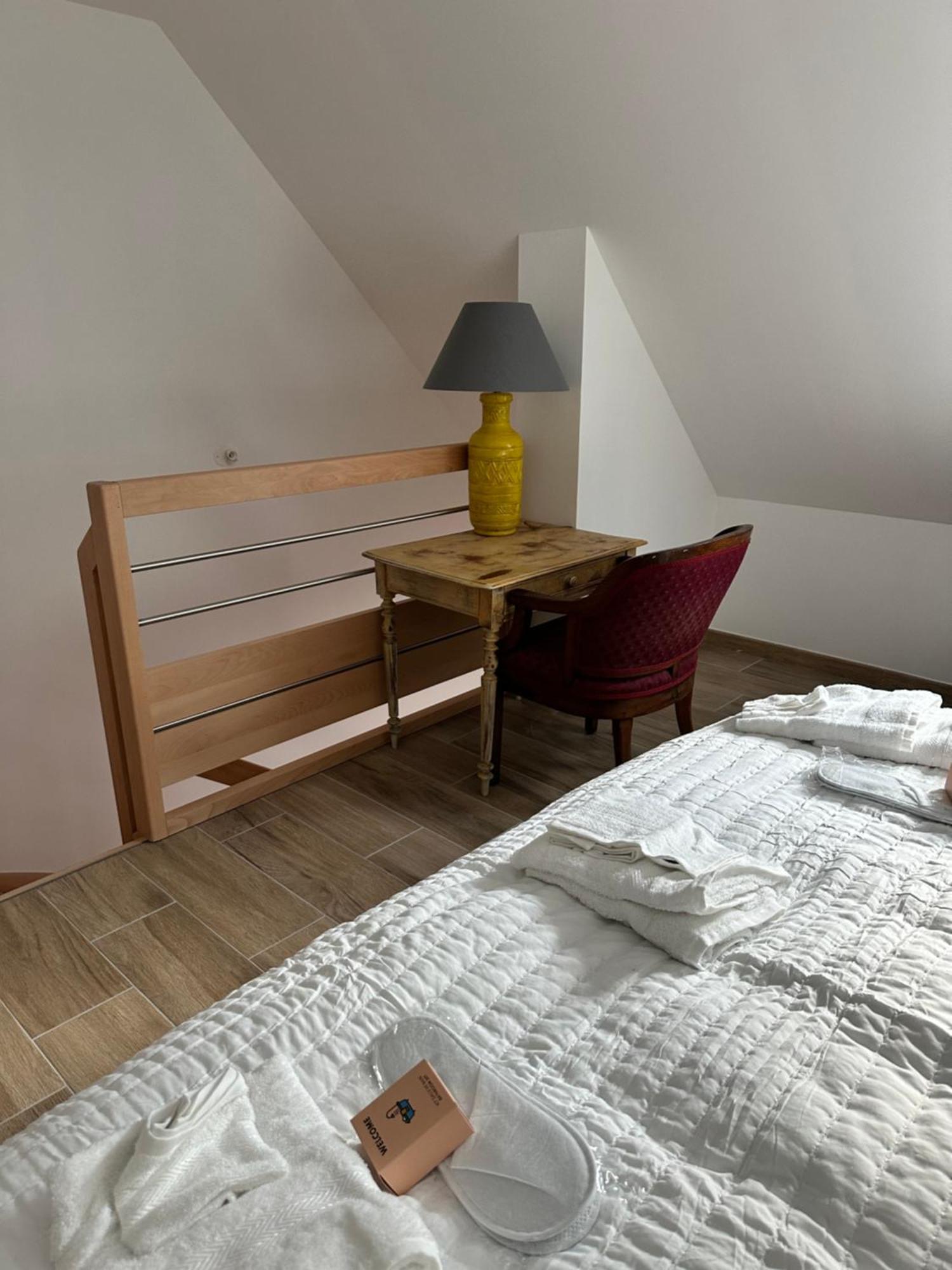 Maisons A Dix Minutes Des Plages Saint-Lyphard